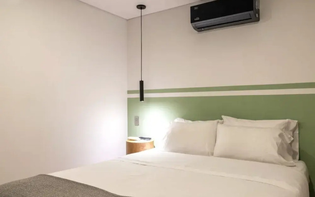 Cozy 3 BR w/ Balcony in Laureles Medellín