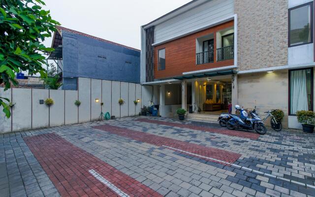 RedDoorz Plus @ TB Simatupang