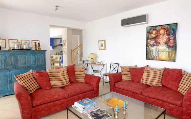 Villa in Finikounda With sea Beach