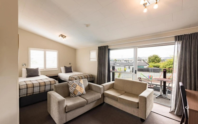 Suncourt Hotel & Conference Centre