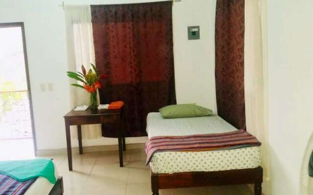 Casa Doña Zoila Anexo Yax-Kin Copán