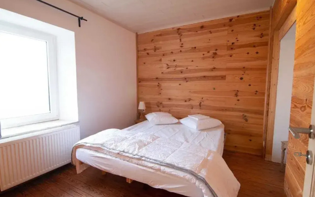 Wonderful Holiday Home in Gouvy with Hot Tub