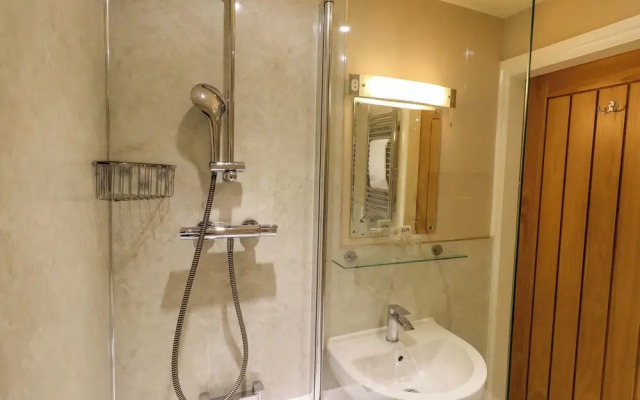 Abbots Reading Mews 2