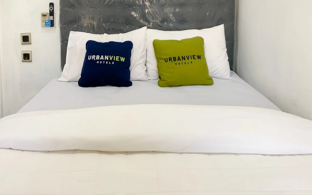 Urbanview Hotel Permata Syariah Garut – Guest Rooms – Garut