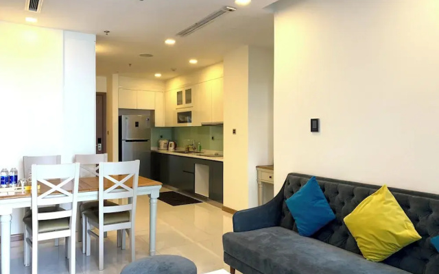 DongDong LUX APT - Vinhomes Central Park