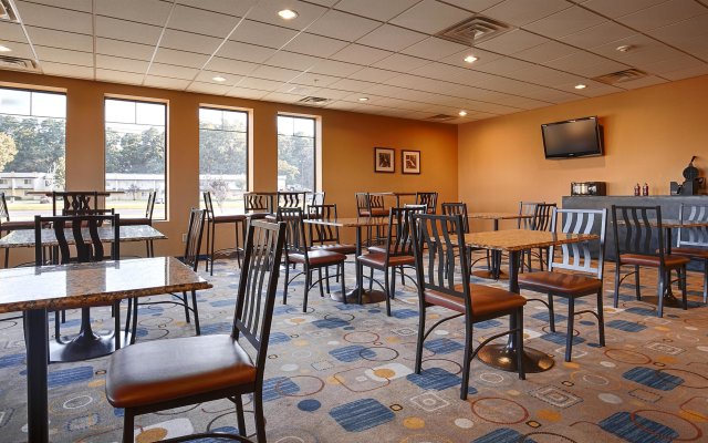 Best Western Plus Portage Hotel and Suites
