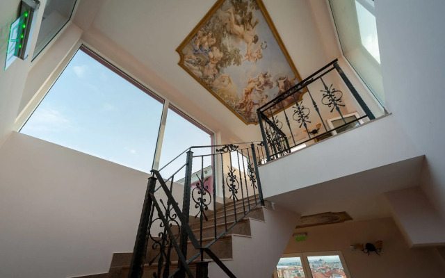 Roel Residence Apartments