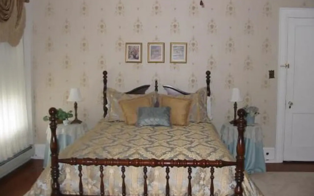 Mountain Laurel Bed & Breakfast