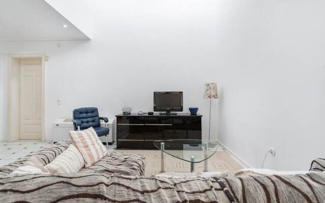 Artemis Villa near Athens airport