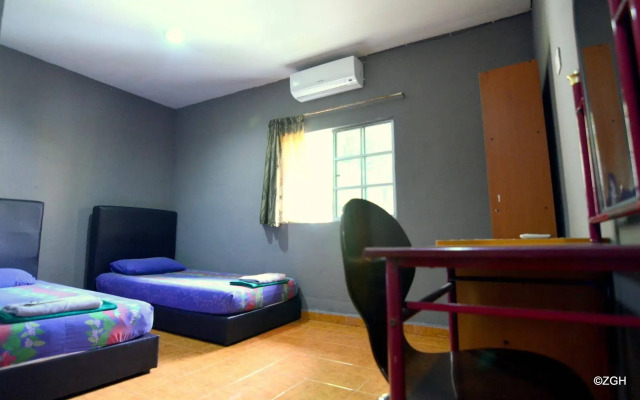 Zackry Guest House