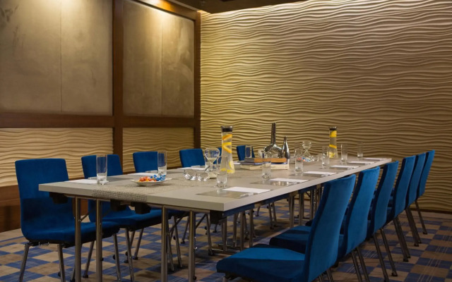 Renaissance Izmir Hotel