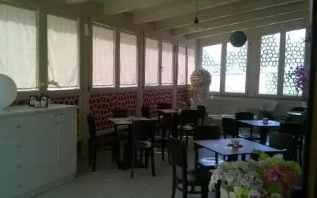 Hotel Sirio