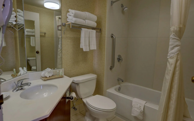 SureStay Plus Hotel by Best Western Chicago Lombard