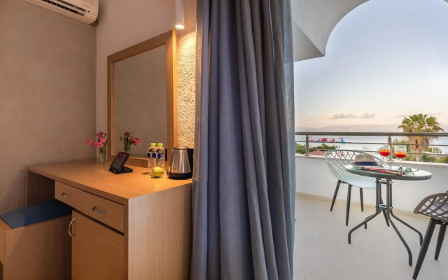 Hotel Cooee Albatros