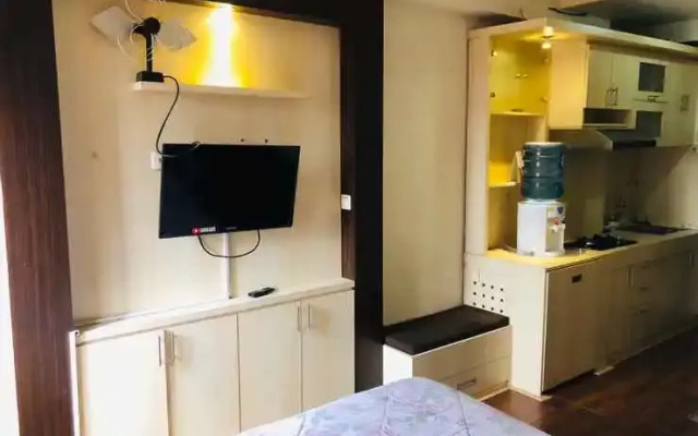 The Suites Metro by Desta Faris