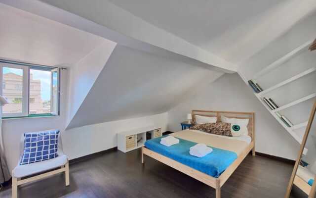 Cozy & Authentic Flat In The Center