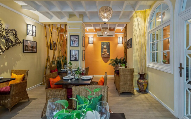 Botum Palace Hotel