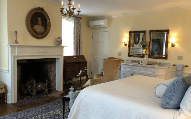 Inn By The Bandstand