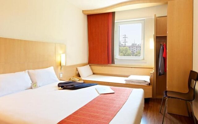 ibis Luoyang Hi Tech Dev Zone