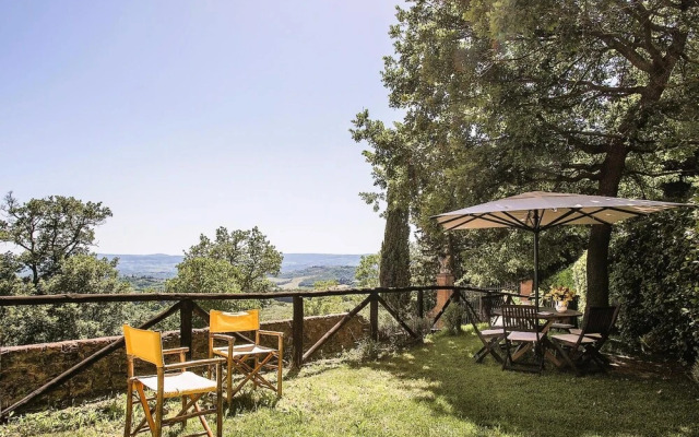 Luxury Sustainability and Eco Pool in Tower Apt