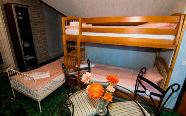 Beautiful Apartments in Villa near Airport