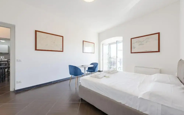 Sea View Apartment Next To Acquarium