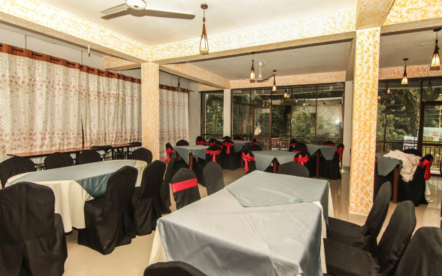 OYO 125 Hotel Remaco