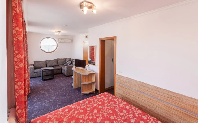 Hotel Opera