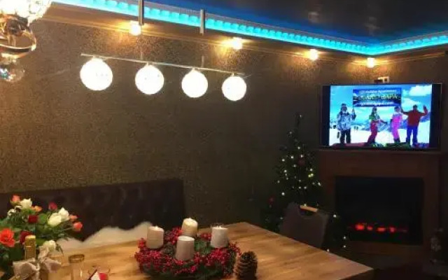 Golden Gapa River Luxury Apartment 16