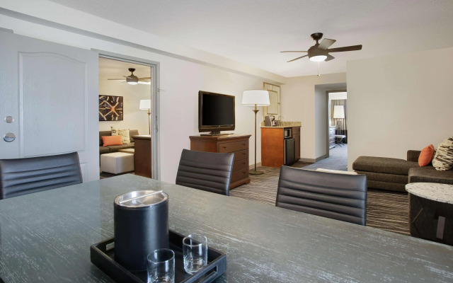 Embassy Suites by Hilton Orlando Airport