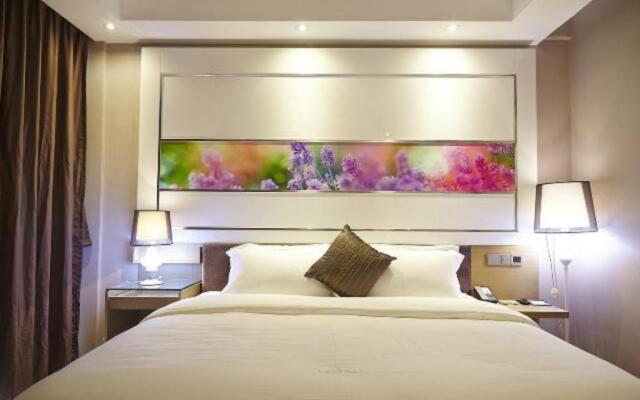 Lavande Hotels Zhuhai Gongbei Port Square Light Rail Terminal