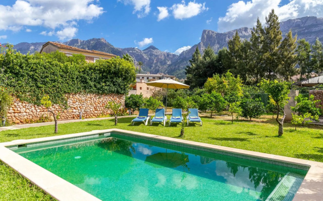 Beautiful Mallorcan Villa With Pool in Soller