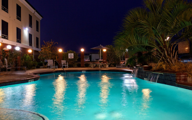 Holiday Inn Express Crockett by IHG