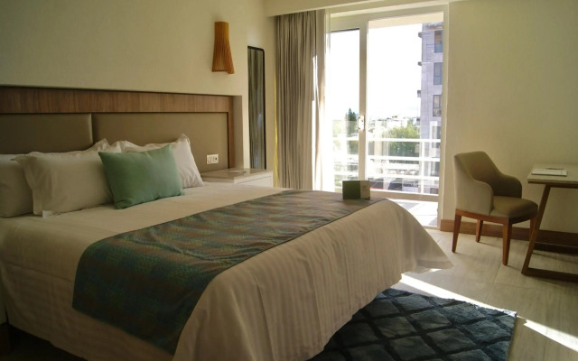 Hotel Velvet Plaza