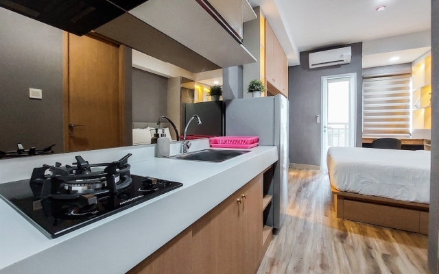 Fancy And Nice Style Studio Room Apartment At B Residence
