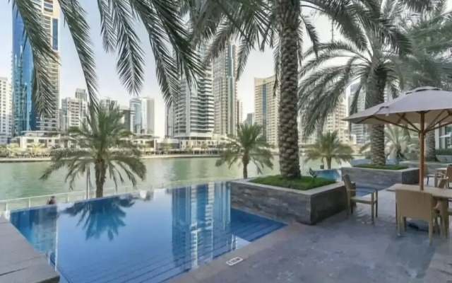 Deluxe Holiday Homes - Fairfield Tower