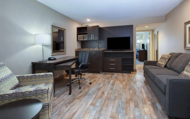 Holiday Inn Express & Suites Fredericton by IHG