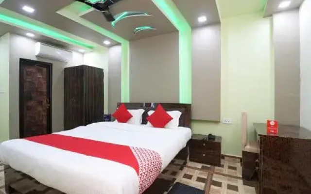 Collection O 24604 Hotel GMC Grand Luxury Stay