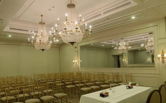 The Nishat Hotel Gulberg