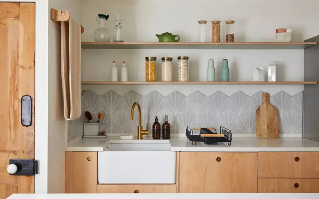 JOIVY Stylish 2-Bed House W/ Private Garden In Hackney