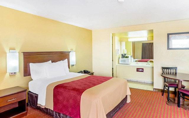 Econo Lodge McAlester