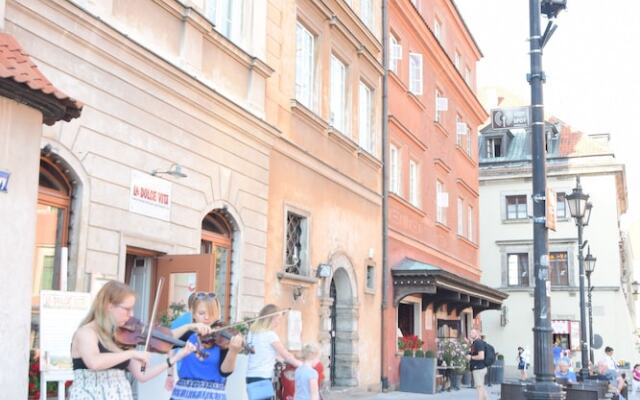 Elegant Apartment Old Town IV