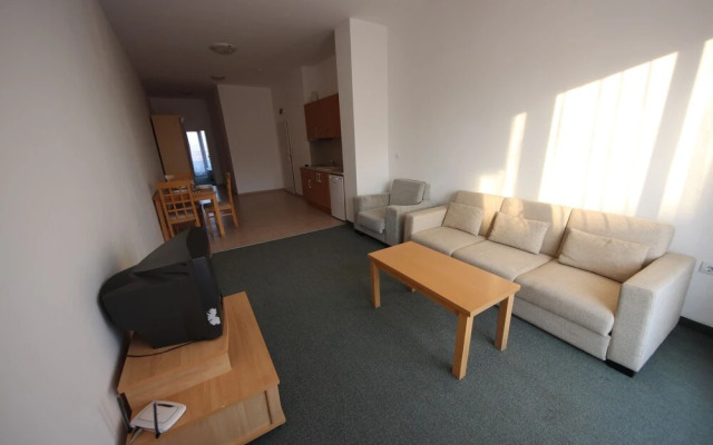Menada Ravda Apartments