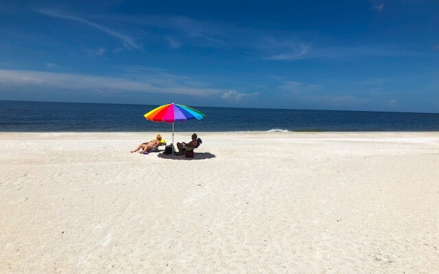 Beach Castle 1203 by Anna Maria