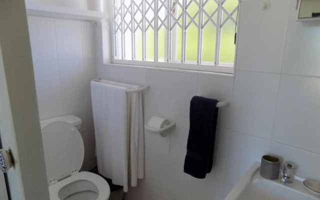 11 Mustique, Riverclub