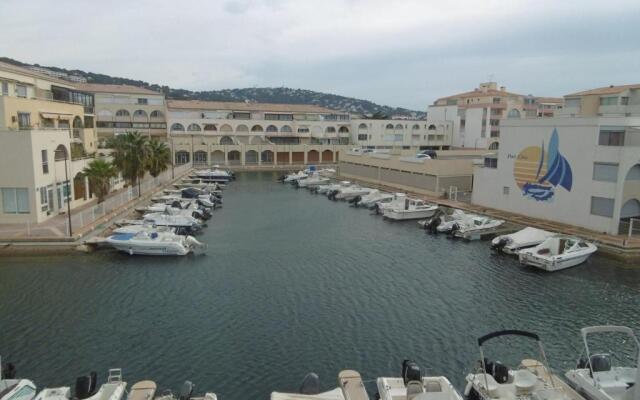 Appartement Sète, 2 pièces, 4 personnes - FR-1-472-111