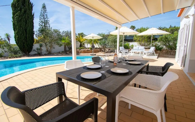 Pomba Beautifully Renovated With Heated Pool