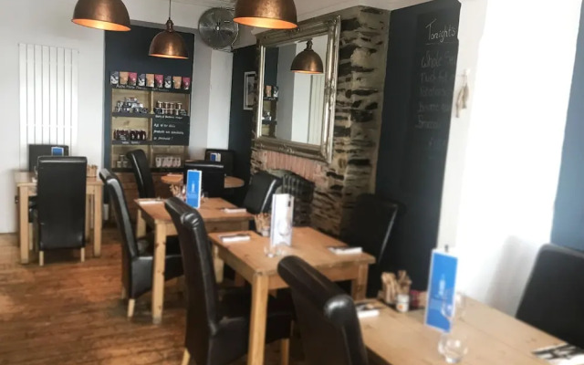 Seabreeze Restaurant with Rooms