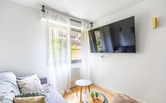 Lavie Maison Studio Quip