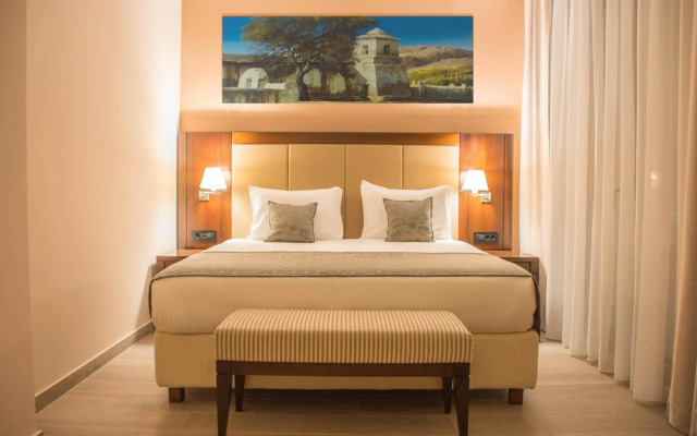 Xenon Hotel & SPA